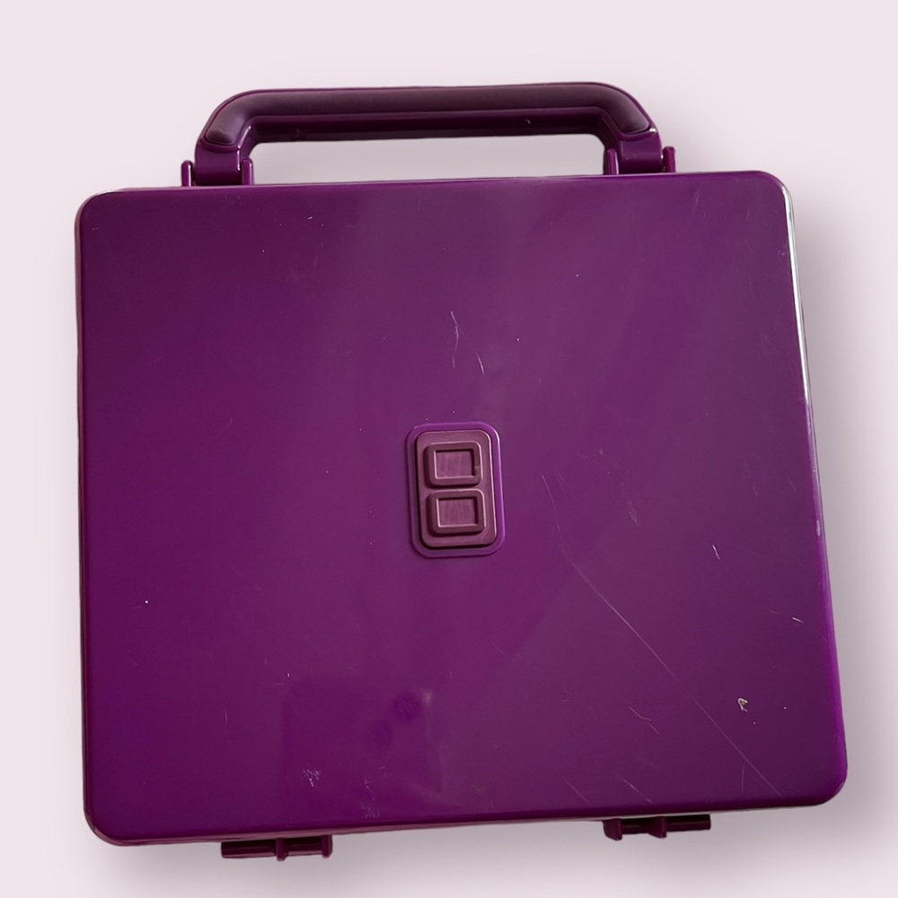 Nintendo Purple DS Games Holder